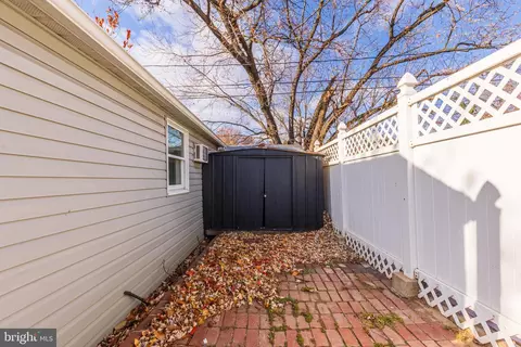Exterior - 6610 Bushey St, Baltimore, MD 21224 photo 6 of 10