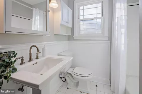 Bath - 6610 Bushey St, Baltimore, MD 21224 photo 2 of 5