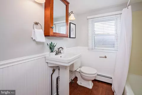 Bath - 6610 Bushey St, Baltimore, MD 21224 photo 4 of 5
