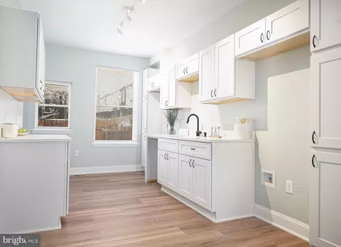 Entry Way - 3108 Mcelderry St, Baltimore, MD 21205 photo 3 of 3