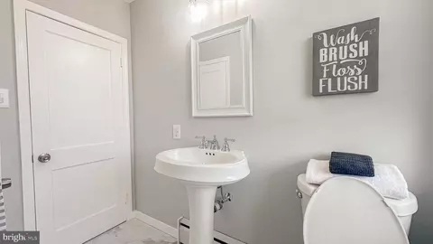 Bath - 5826 Leith Walk, Baltimore, MD 21239 photo 2 of 2