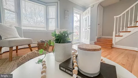 Entry Way - 5826 Leith Walk, Baltimore, MD 21239 photo 3 of 6