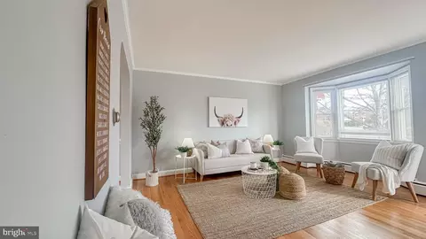 Living - 5826 Leith Walk, Baltimore, MD 21239 photo 2 of 4