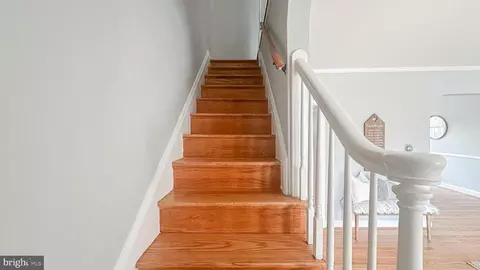 Entry Way - 5826 Leith Walk, Baltimore, MD 21239 photo 4 of 6