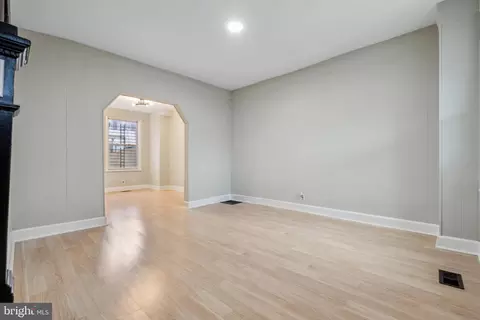 3501 Esther Pl, Baltimore, MD 21224 photo 4