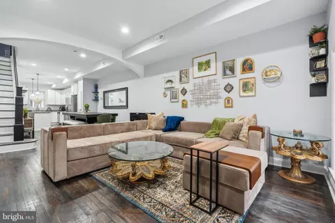 407 N Lakewood Ave, Baltimore, MD 21224