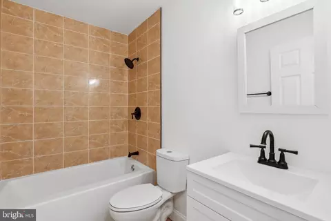 Bath - 312 E 22nd St, Baltimore, MD 21218 photo 1 of 2