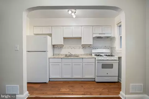 5137 Nelson Ave, Baltimore, MD 21215 photo 8