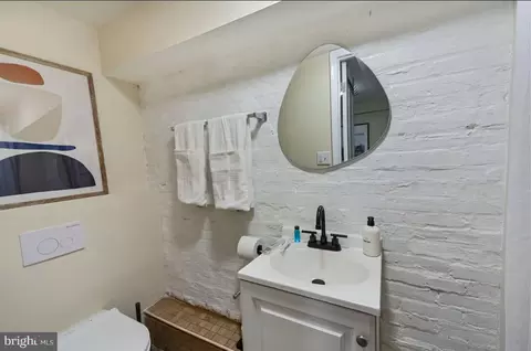 Bath - 400 Oldham St, Baltimore, MD 21224 photo 2 of 3