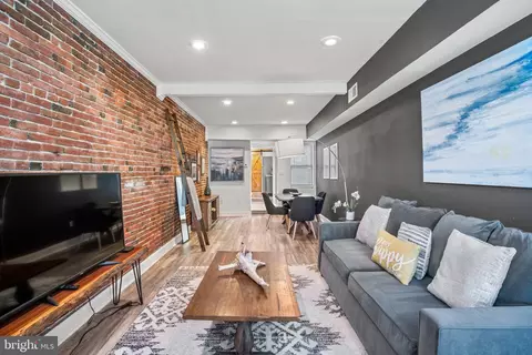242 S Wolfe St, Baltimore, MD 21231