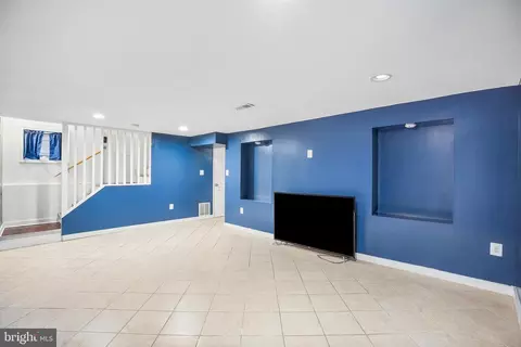 Living - 3014 Wayne Ave, Baltimore, MD 21207 photo 1 of 1
