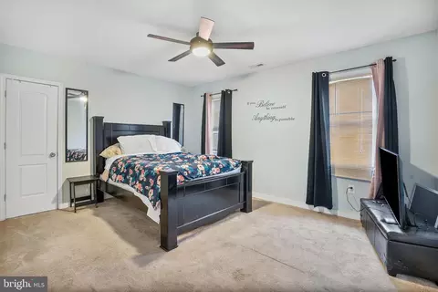 Bedroom - 3014 Wayne Ave, Baltimore, MD 21207 photo 1 of 5