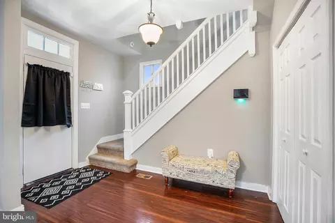 Entry Way - 3014 Wayne Ave, Baltimore, MD 21207 photo 1 of 4