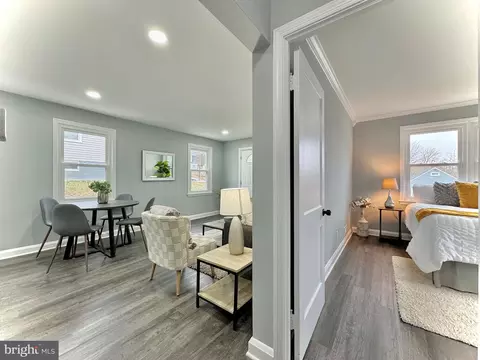 Entry Way - 4812 Lanier Ave, Baltimore, MD 21215 photo 5 of 5