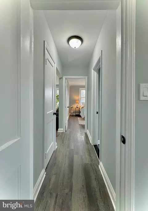 Entry Way - 4812 Lanier Ave, Baltimore, MD 21215 photo 4 of 5
