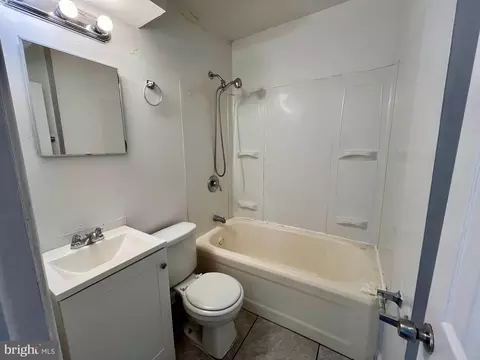 50 Talbott St, Baltimore, MD 21225 photo 6