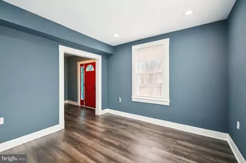 Entry Way - 68 N Monastery Ave, Baltimore, MD 21229 photo 4 of 16
