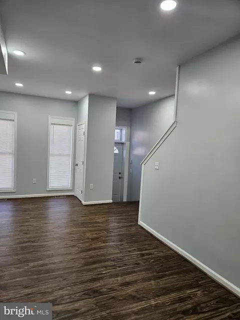 Entry Way - 2102 Division St, Baltimore, MD 21217 photo 2 of 5