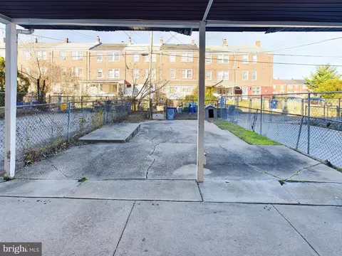 Exterior - 3620 Bonview Ave, Baltimore, MD 21213 photo 2 of 3