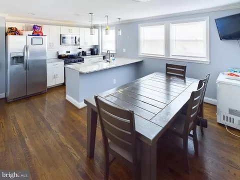 Kitchen - 3620 Bonview Ave, Baltimore, MD 21213 photo 4 of 4