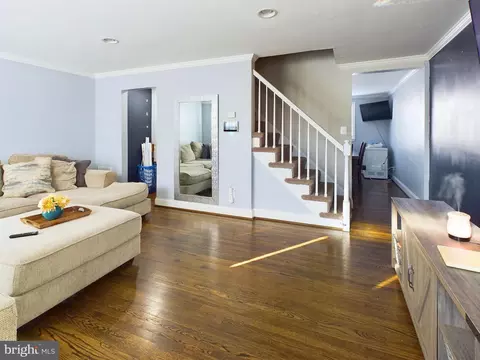 Entry Way - 3620 Bonview Ave, Baltimore, MD 21213 photo 1 of 1