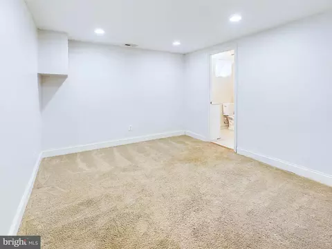 Bedroom - 3620 Bonview Ave, Baltimore, MD 21213 photo 7 of 8