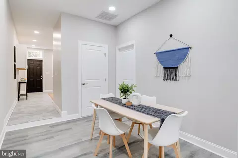 Entry Way - 1114 Guilford Ave, Baltimore, MD 21202 photo 5 of 9