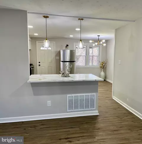 3009 Mallview Rd, Baltimore, MD 21230 photo 5