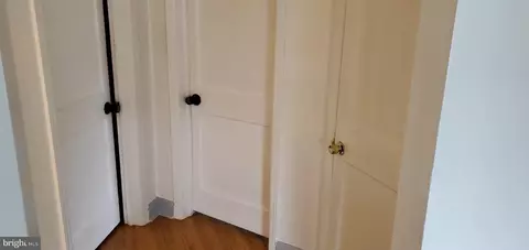 Entry Way - 1116 Gleneagle Rd, Baltimore, MD 21239 photo 2 of 9