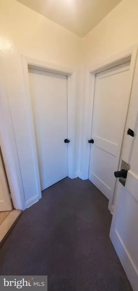 Entry Way - 1116 Gleneagle Rd, Baltimore, MD 21239 photo 4 of 9
