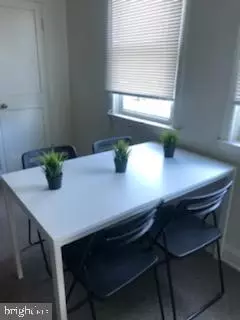 Entry Way - 1116 Gleneagle Rd, Baltimore, MD 21239 photo 6 of 9