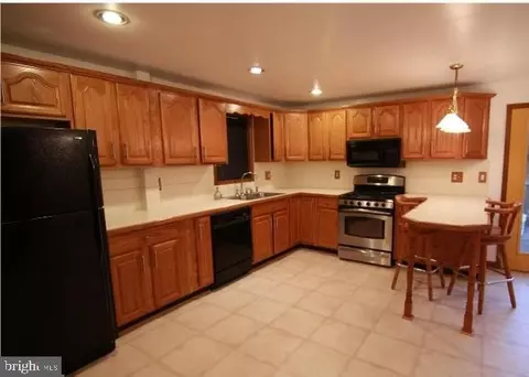 Kitchen - 403 N Bend Rd, Baltimore, MD 21229 photo 1 of 1