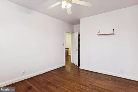 Bedroom - 1634 Roundhill Rd, Baltimore, MD 21218 photo 4 of 5