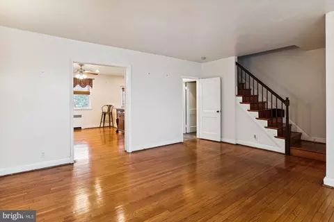 Living - 1634 Roundhill Rd, Baltimore, MD 21218 photo 2 of 2