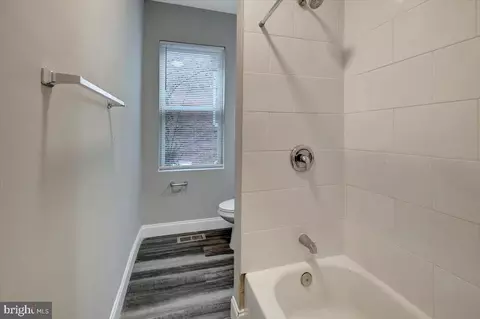 424 S Augusta Ave, Baltimore, MD 21229 photo 15