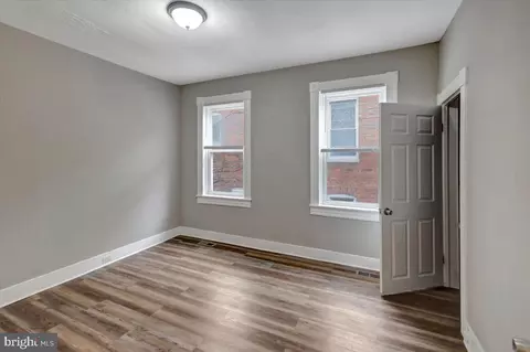 424 S Augusta Ave, Baltimore, MD 21229 photo 10