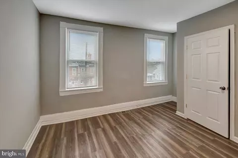 424 S Augusta Ave, Baltimore, MD 21229 photo 12
