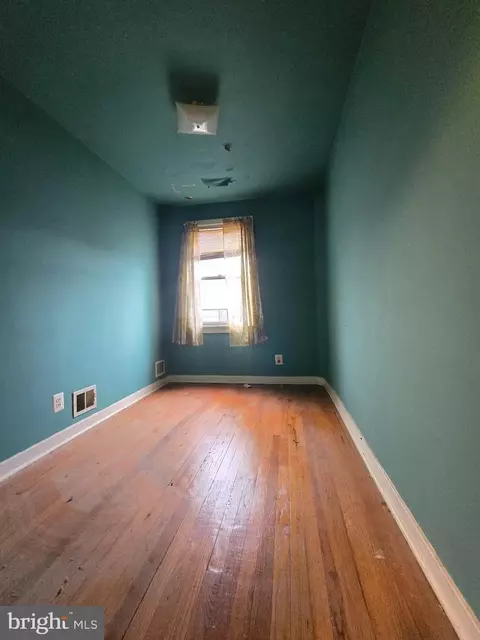 109 Upmanor Rd, Baltimore, MD 21229 photo 19