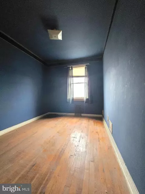 109 Upmanor Rd, Baltimore, MD 21229 photo 18