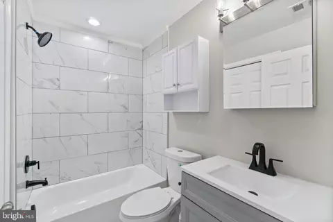 Entry Way - 2235 E Chase St, Baltimore, MD 21213 photo 9 of 9