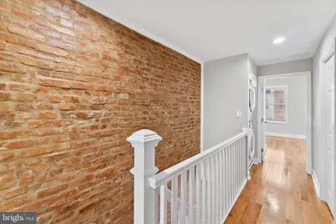 Entry Way - 2235 E Chase St, Baltimore, MD 21213 photo 7 of 9