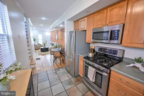 Kitchen - 1410 Clarkson St, Baltimore, MD 21230 photo 4 of 4