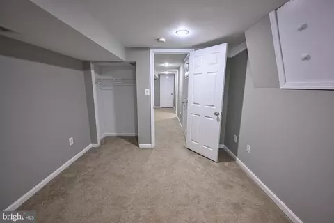 Entry Way - 1410 Clarkson St, Baltimore, MD 21230 photo 8 of 9