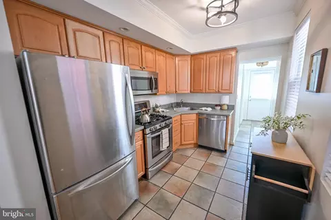 Kitchen - 1410 Clarkson St, Baltimore, MD 21230 photo 1 of 4