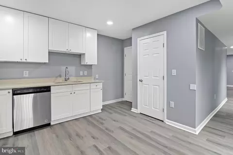 Entry Way - 609 Bartlett Ave, Baltimore, MD 21218 photo 1 of 2