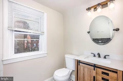Bath - 3603 Dennlyn Rd, Baltimore, MD 21215 photo 1 of 2