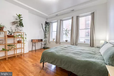 Bedroom - 13 W Biddle St #13B, Baltimore, MD 21201 photo 2 of 4