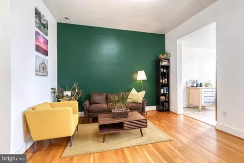 Living - 13 W Biddle St #13B, Baltimore, MD 21201 photo 3 of 3