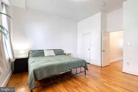 Bedroom - 13 W Biddle St #13B, Baltimore, MD 21201 photo 3 of 4