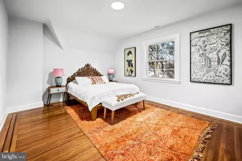 Bedroom - 700 E Lake Ave, Baltimore, MD 21212 photo 1 of 7